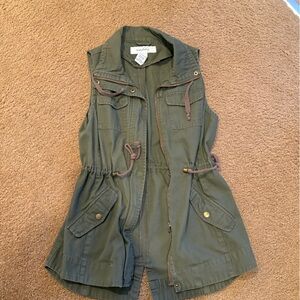 Green Utility Vest with Pockets